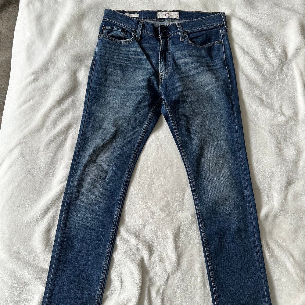 Hollister Medium Wash Jeans